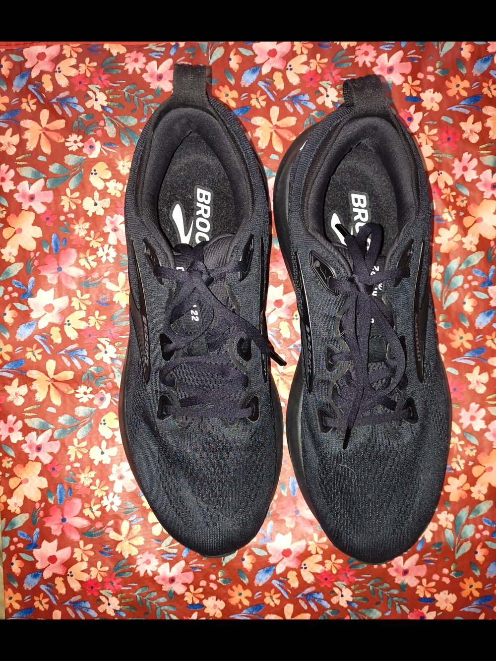 Brooks Men's Black Athletic Running Sneakers